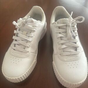 White Puma Sneakers (Carina)